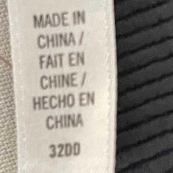 Victoria’s Secret VSX High Impact Racerback Underwire Sports Bra – Size … - Picture 11 of 11